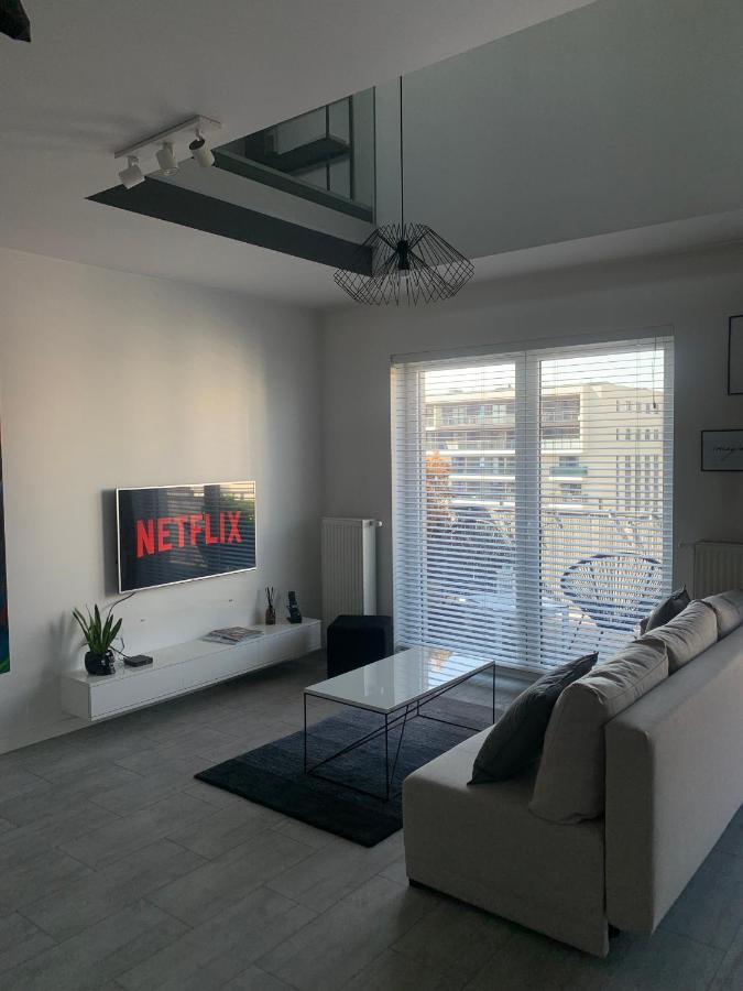 Apartmán Two-Levels Penthouse With A Garden In The City Center Lodž Exteriér fotografie