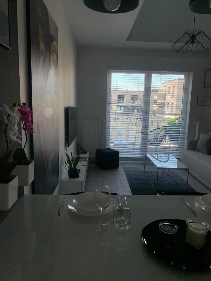 Apartmán Two-Levels Penthouse With A Garden In The City Center Lodž Exteriér fotografie
