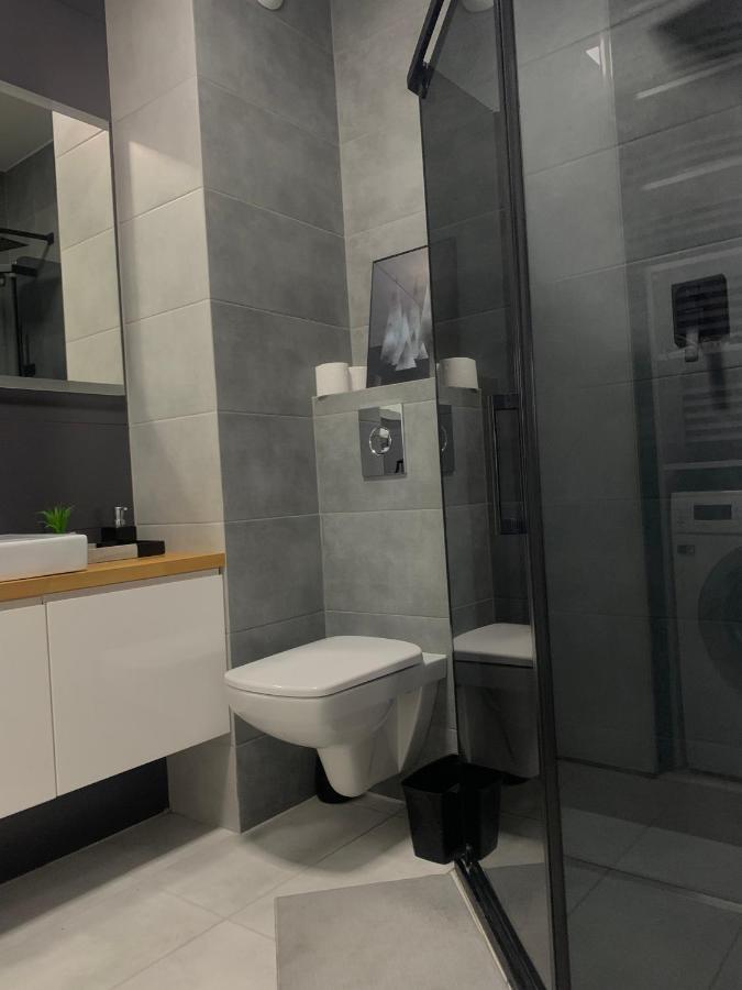 Apartmán Two-Levels Penthouse With A Garden In The City Center Lodž Exteriér fotografie